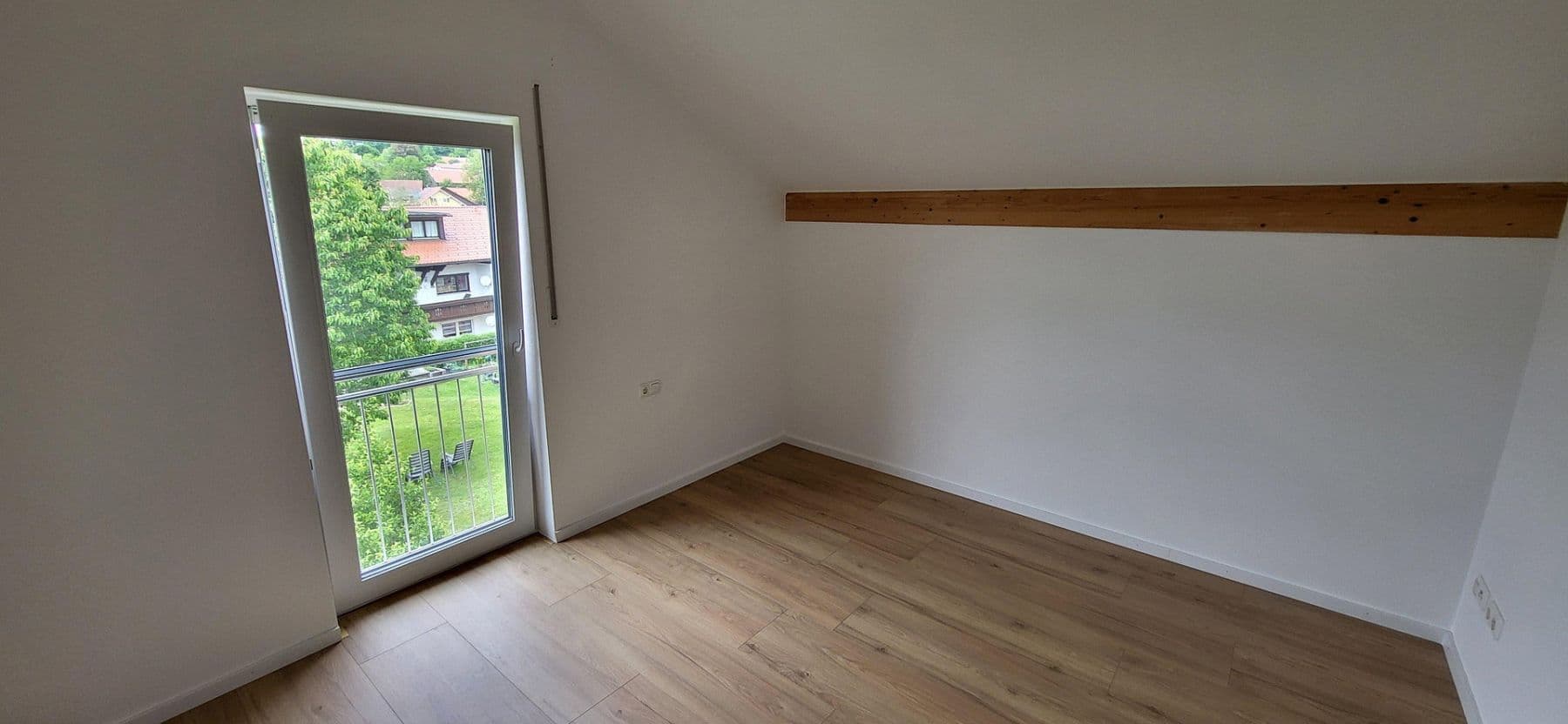 Prodej domu 147 m², pozemek 575 m², Reitweg 7, Lindberg, Bavorsko Prodej domu 147 m², pozemek 575 m², Reitweg 7, Lindberg, Bavorsko