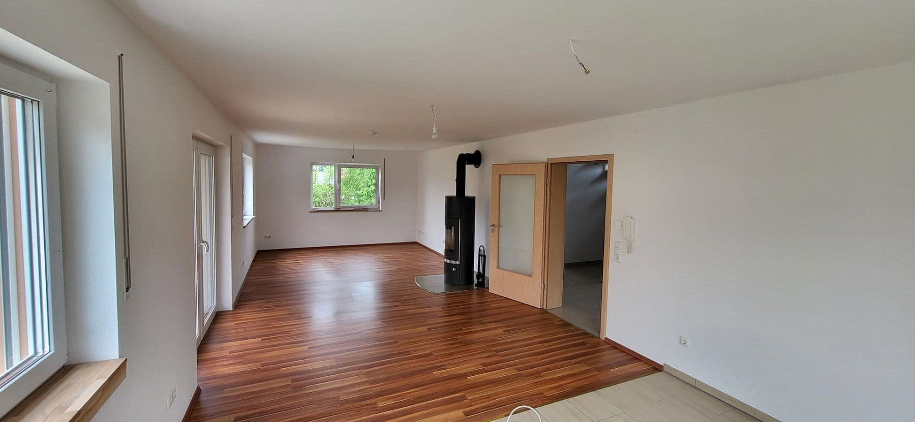 Prodej domu 147 m², pozemek 575 m², Reitweg 7, Lindberg, Bavorsko Prodej domu 147 m², pozemek 575 m², Reitweg 7, Lindberg, Bavorsko