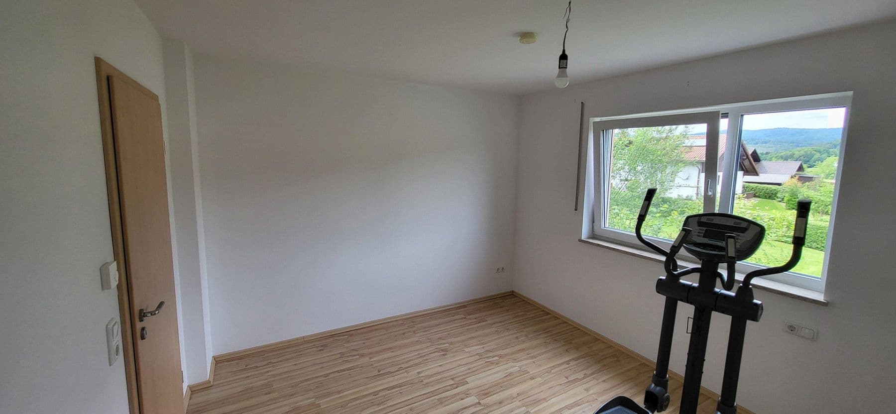 Prodej domu 147 m², pozemek 575 m², Reitweg 7, Lindberg, Bavorsko Prodej domu 147 m², pozemek 575 m², Reitweg 7, Lindberg, Bavorsko