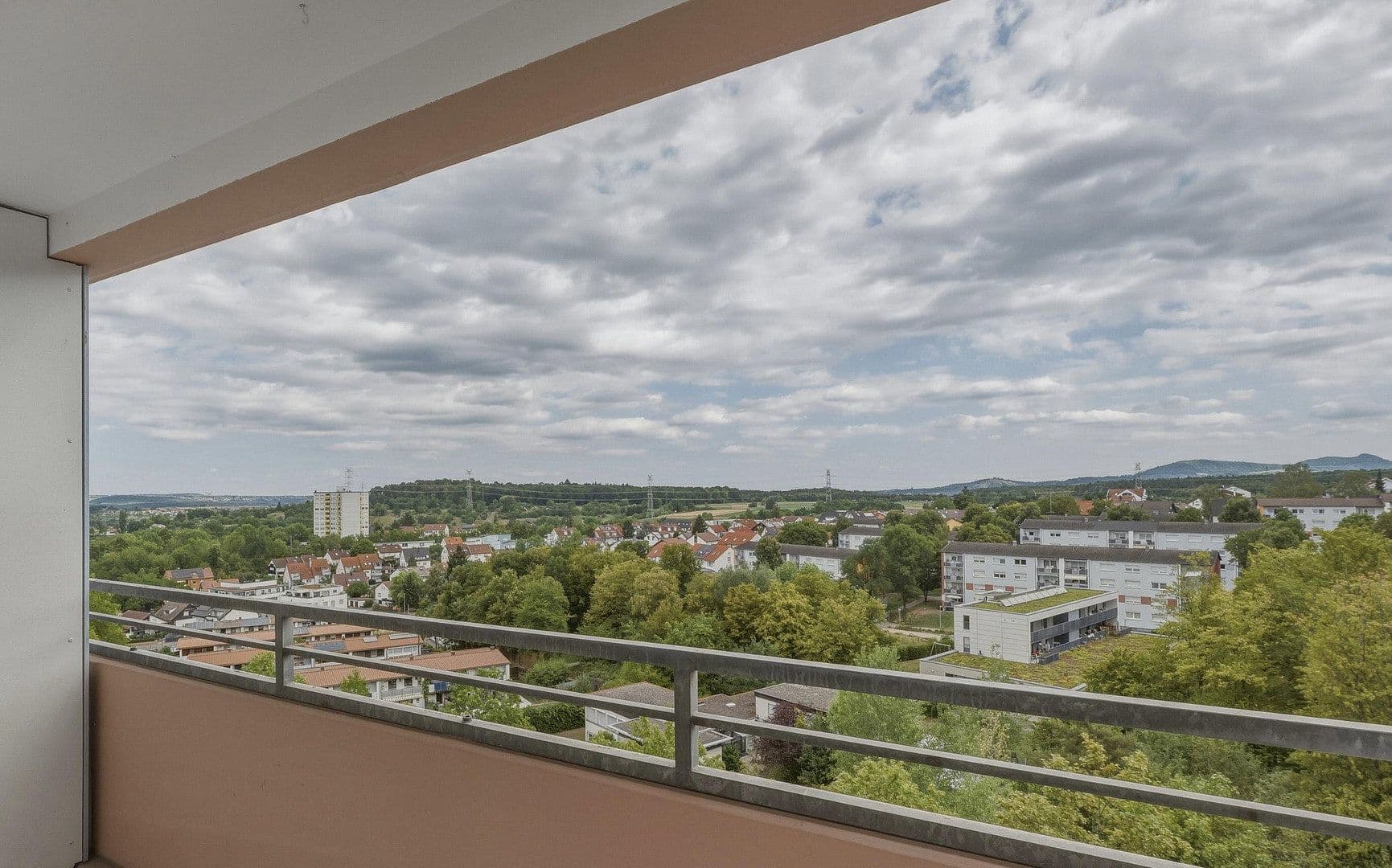 Prodej bytu 1+1 34 m², Rangenbergerstraße 20, Reutlingen, Bádensko-Württembersko Prodej bytu 1+1 34 m², Rangenbergerstraße 20, Reutlingen, Bádensko-Württembersko