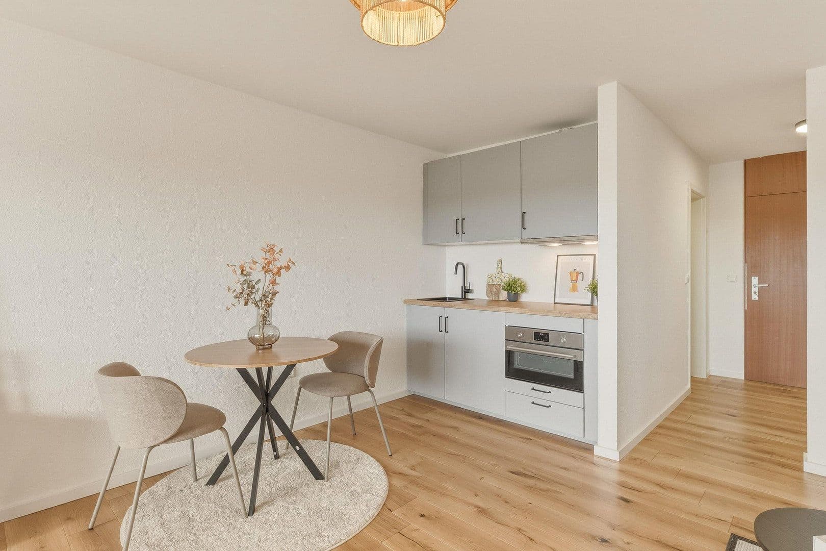 Prodej bytu 1+1 34 m², Rangenbergerstraße 20, Reutlingen, Bádensko-Württembersko Prodej bytu 1+1 34 m², Rangenbergerstraße 20, Reutlingen, Bádensko-Württembersko