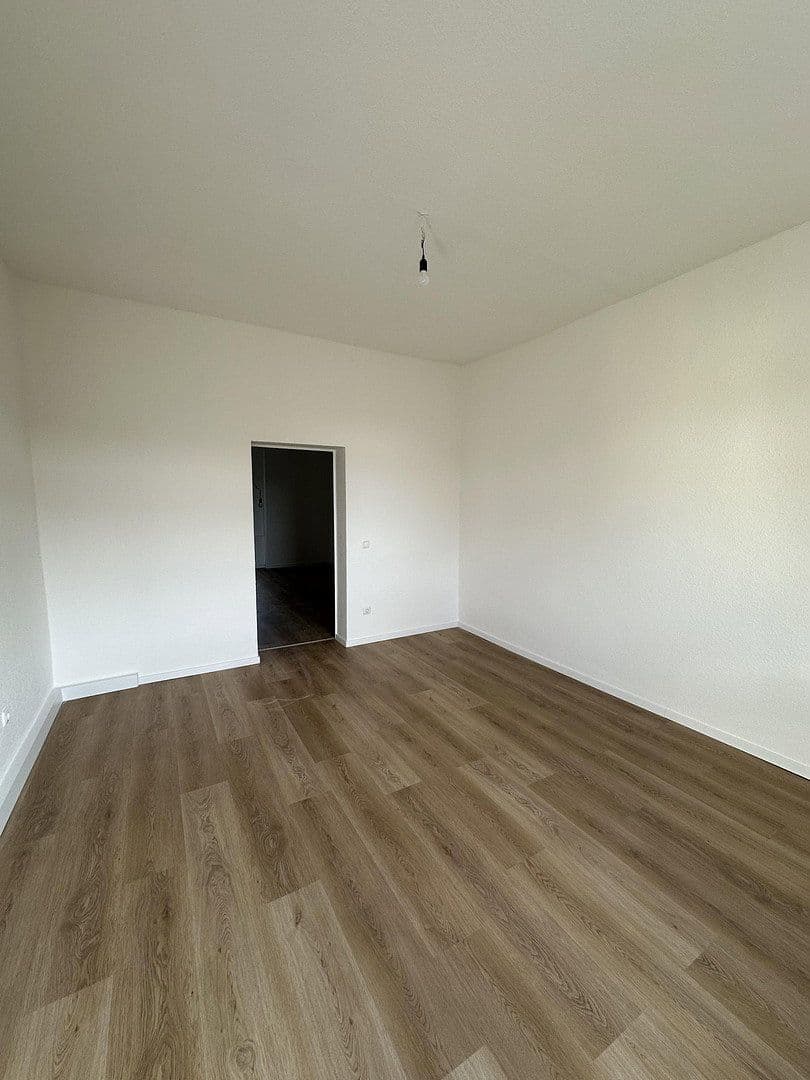 Pronájem bytu 4+1 94 m², Essen, Severní Porýní-Vestfálsko Pronájem bytu 4+1 94 m², Essen, Severní Porýní-Vestfálsko