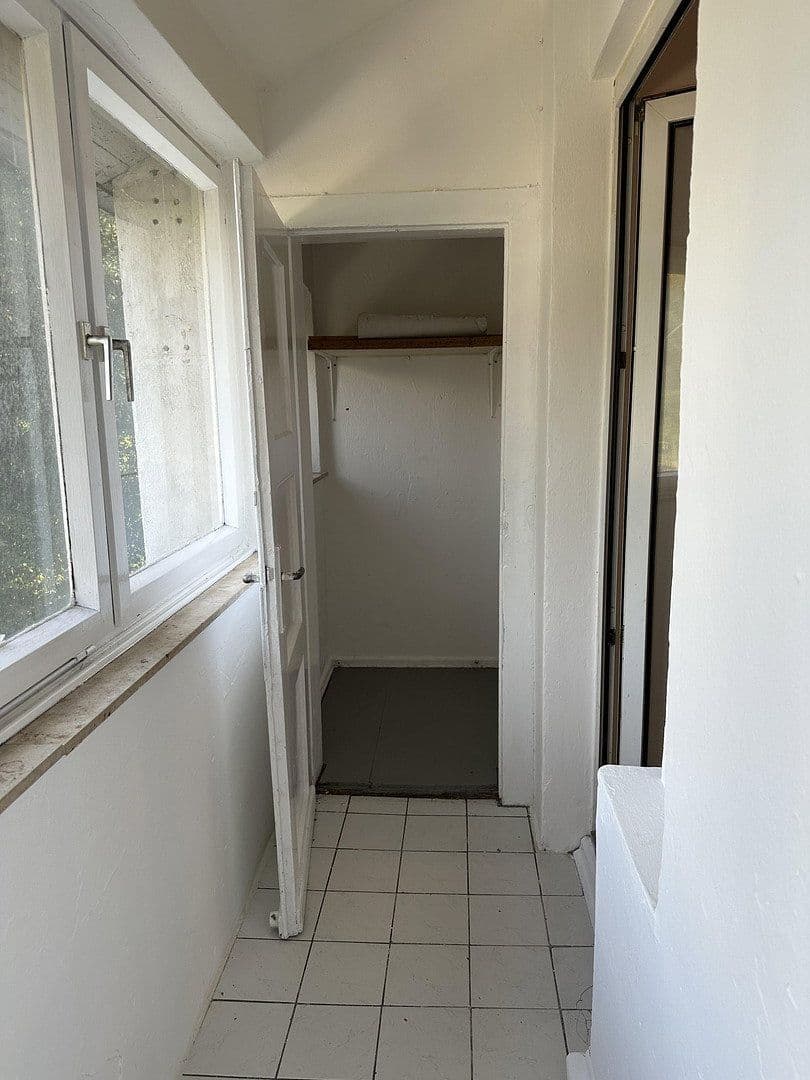 Pronájem bytu 4+1 94 m², Essen, Severní Porýní-Vestfálsko Pronájem bytu 4+1 94 m², Essen, Severní Porýní-Vestfálsko