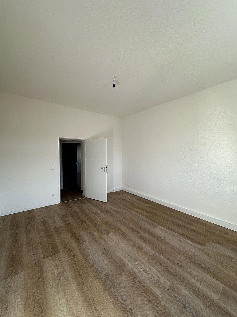Pronájem bytu 4+1 94 m², Essen, Severní Porýní-Vestfálsko Pronájem bytu 4+1 94 m², Essen, Severní Porýní-Vestfálsko