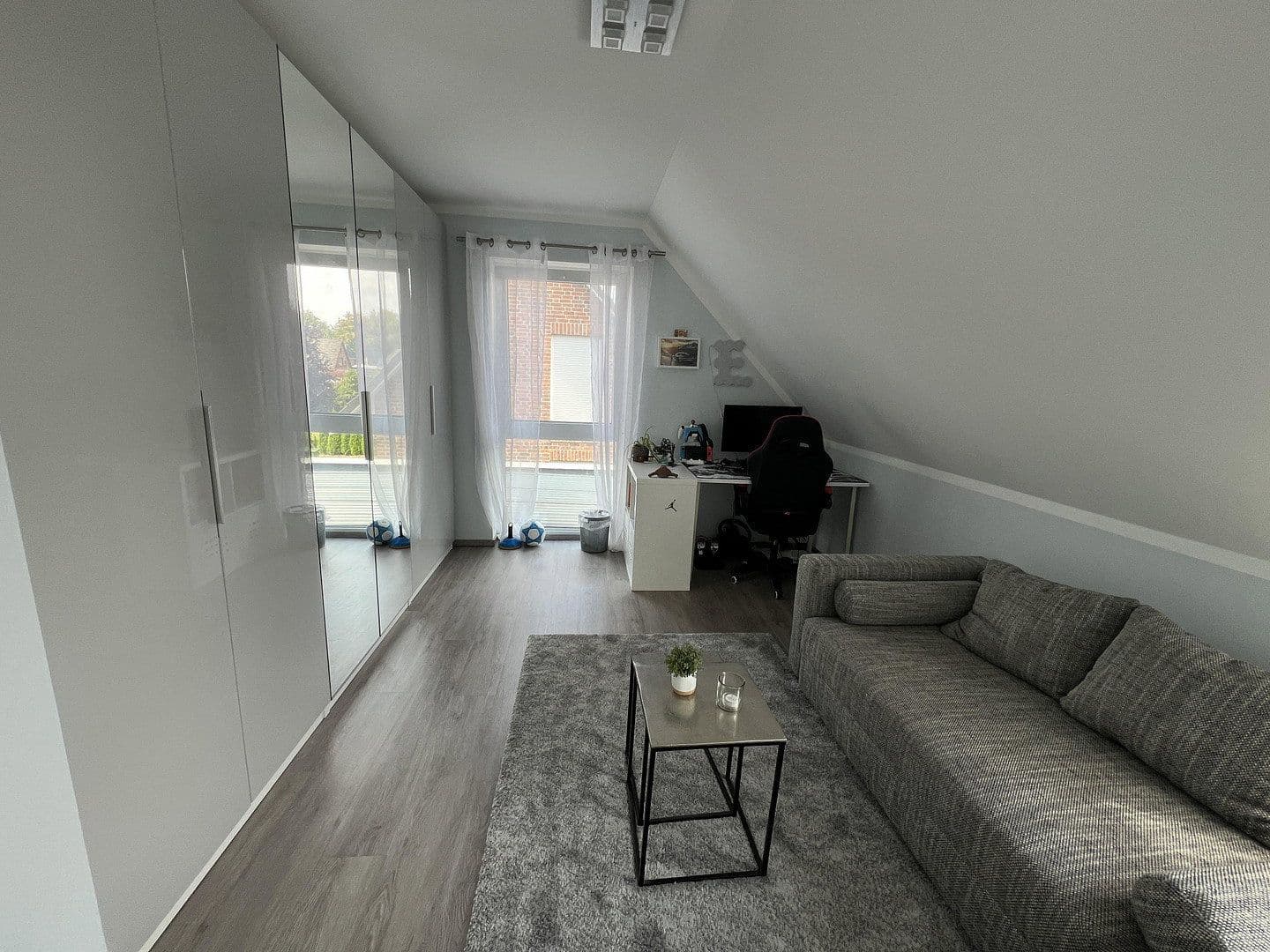 Prodej domu 136 m², pozemek 604 m², Hamburg, Hamburg Prodej domu 136 m², pozemek 604 m², Hamburg, Hamburg