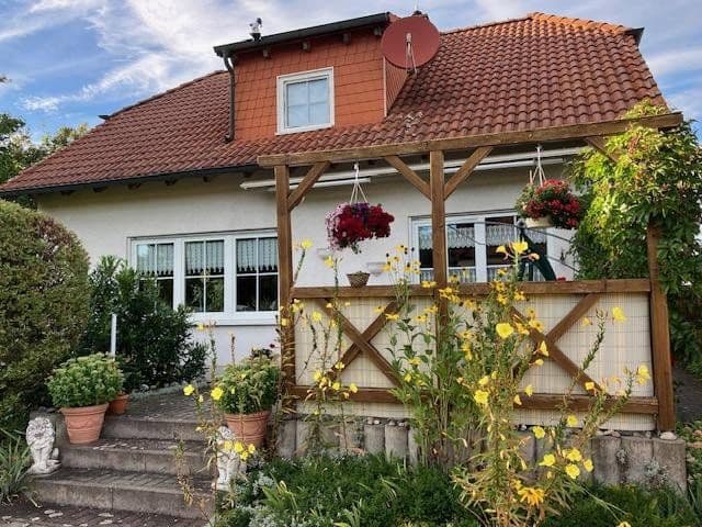 Prodej domu 112 m², pozemek 1.309 m², Blankenhain, Durynsko Prodej domu 112 m², pozemek 1.309 m², Blankenhain, Durynsko