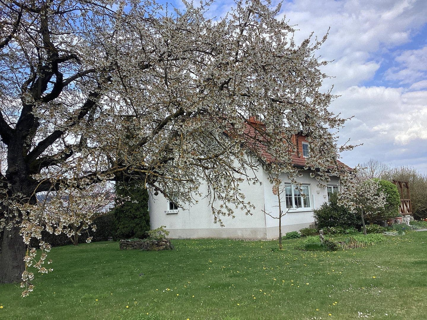 Prodej domu 112 m², pozemek 1.309 m², Blankenhain, Durynsko Prodej domu 112 m², pozemek 1.309 m², Blankenhain, Durynsko