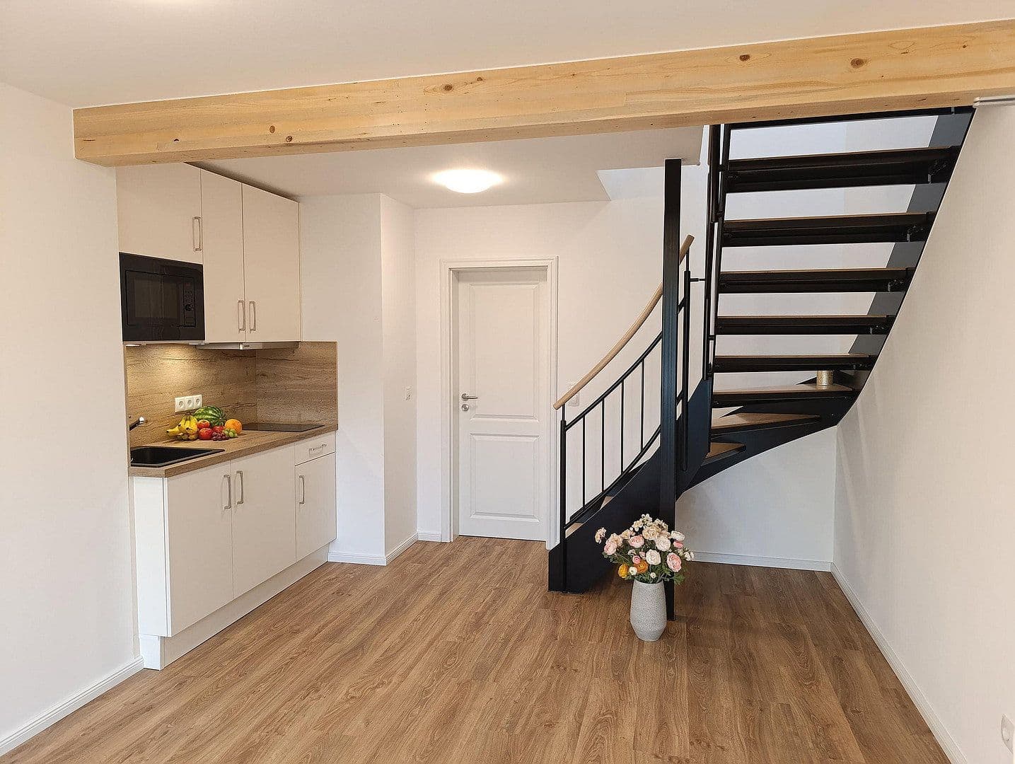 Pronájem bytu 2+1 36 m², Kiel, Šlesvicko-Holštýnsko Pronájem bytu 2+1 36 m², Kiel, Šlesvicko-Holštýnsko