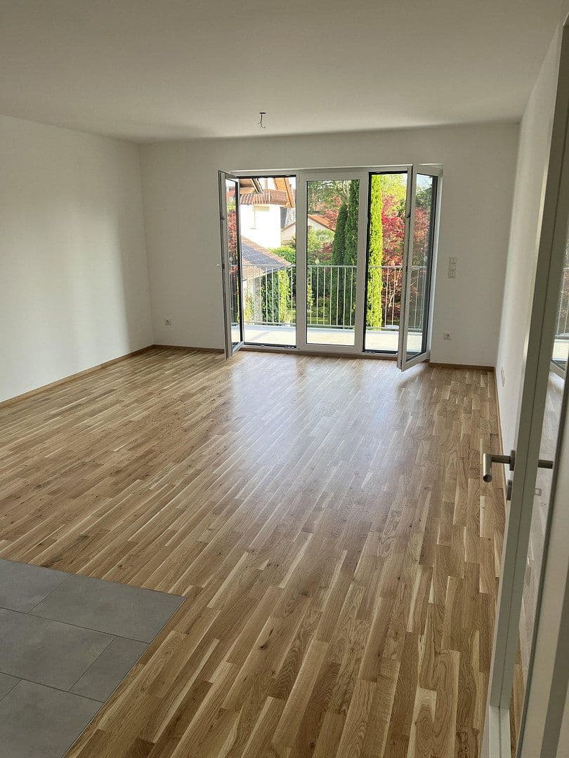 Pronájem bytu 3+1 82 m², Moosburg an der Isar, Bavorsko Pronájem bytu 3+1 82 m², Moosburg an der Isar, Bavorsko
