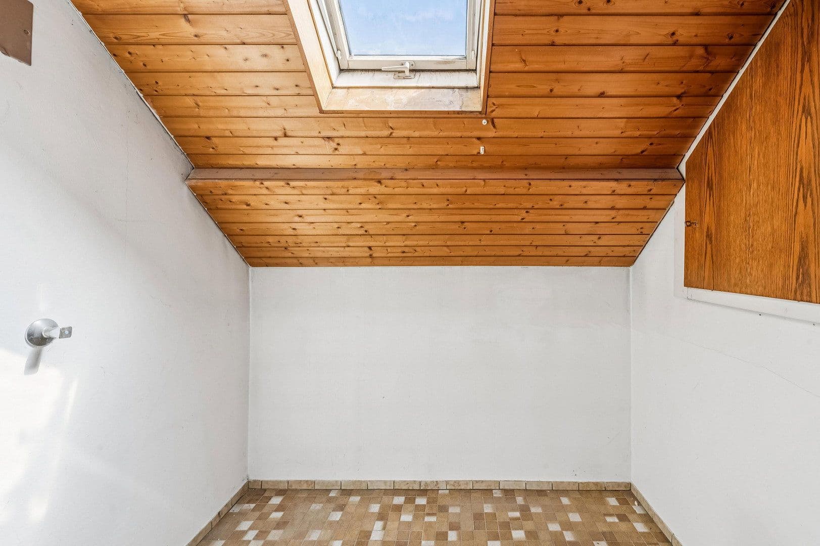 Prodej domu 139 m², pozemek 269 m², Leinfelden-Echterdingen, Bádensko-Württembersko Prodej domu 139 m², pozemek 269 m², Leinfelden-Echterdingen, Bádensko-Württembersko