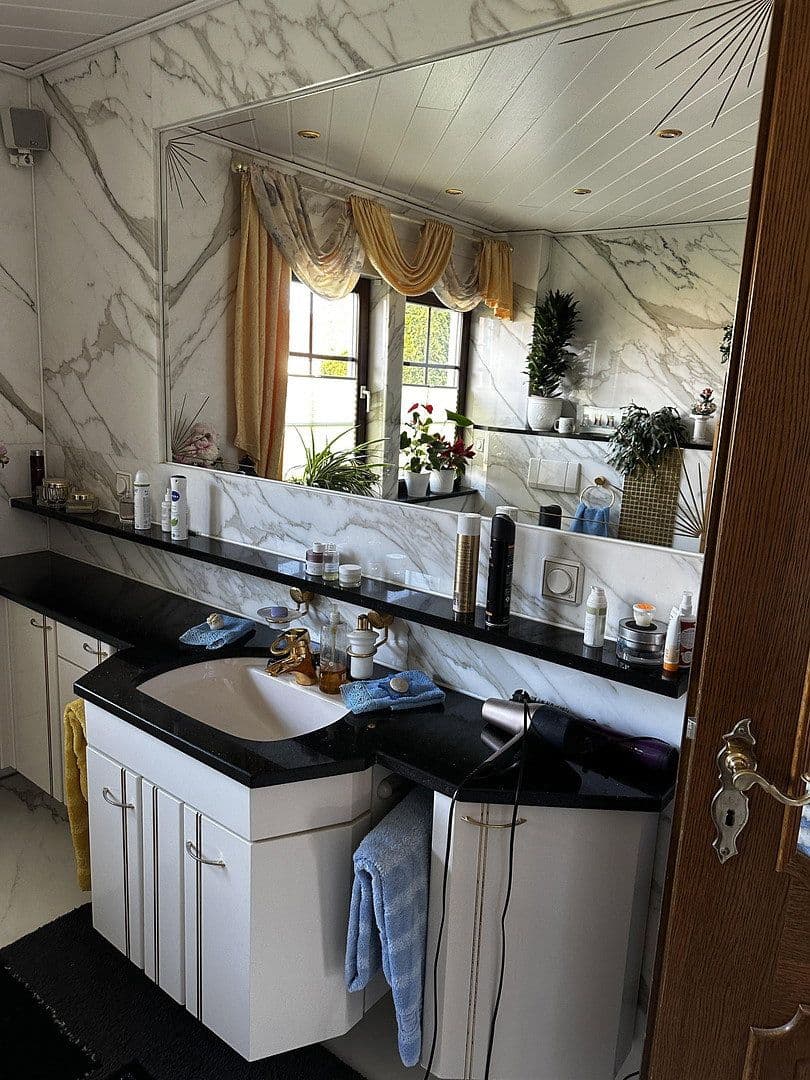 Prodej domu 193 m², pozemek 1.307 m², Kollau 18, Thallwitz, Sasko Prodej domu 193 m², pozemek 1.307 m², Kollau 18, Thallwitz, Sasko