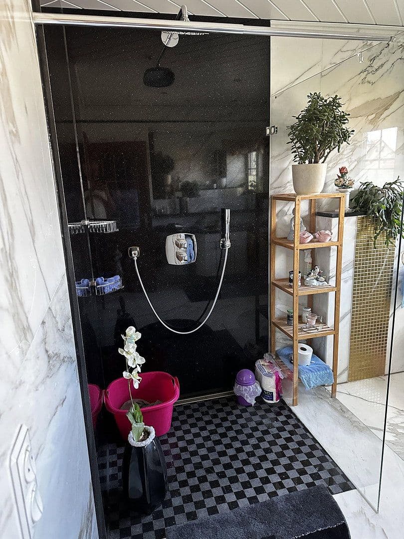 Prodej domu 193 m², pozemek 1.307 m², Kollau 18, Thallwitz, Sasko Prodej domu 193 m², pozemek 1.307 m², Kollau 18, Thallwitz, Sasko