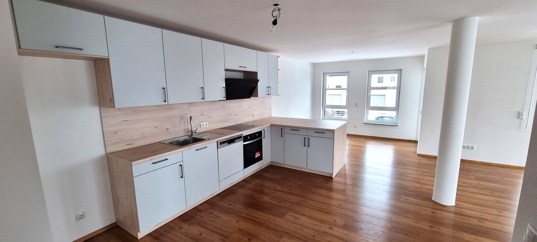 Prodej bytu 3+1 93 m², Hinter den Gärten 4, Offingen, Bavorsko Prodej bytu 3+1 93 m², Hinter den Gärten 4, Offingen, Bavorsko