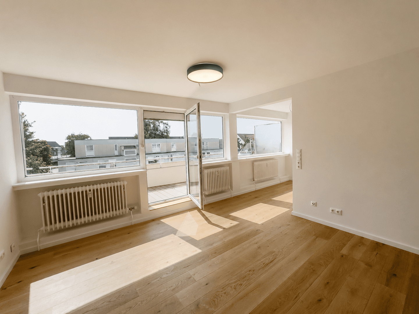 Prodej bytu 2+kk 62 m², Kurfürstenallee 68b, Bremen, Bremen Prodej bytu 2+kk 62 m², Kurfürstenallee 68b, Bremen, Bremen