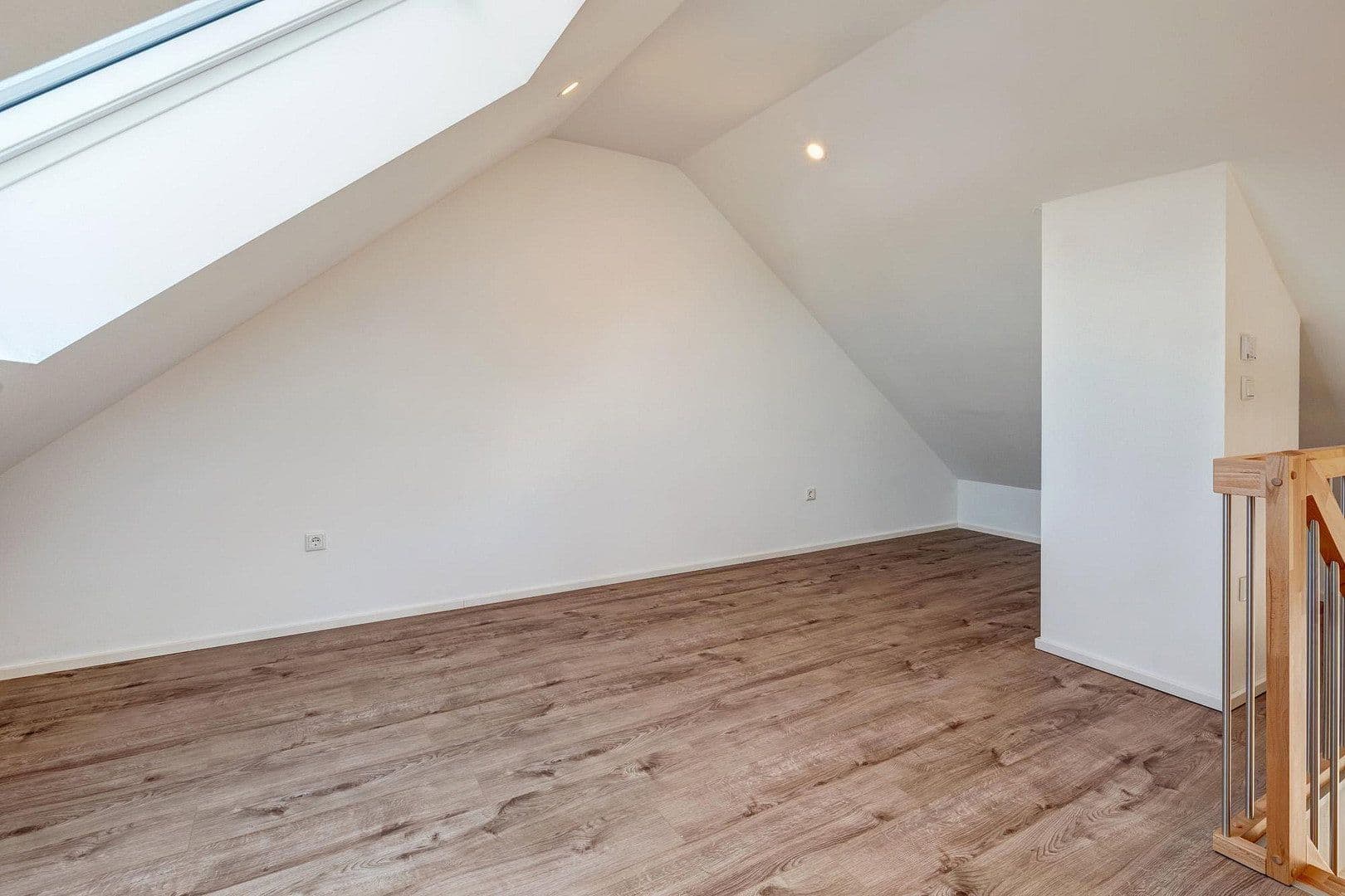 Pronájem bytu 2+1 73 m², Mühlbachstraße 15, Dirlewang, Bavorsko Pronájem bytu 2+1 73 m², Mühlbachstraße 15, Dirlewang, Bavorsko