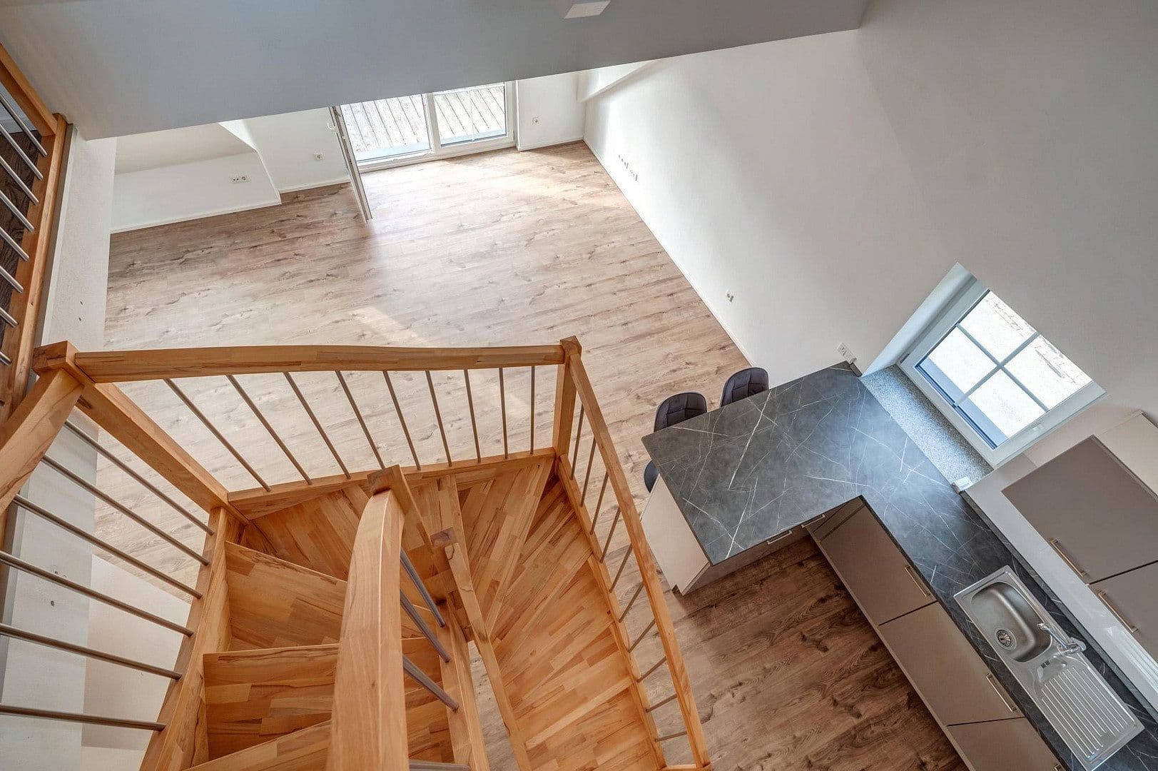 Pronájem bytu 2+1 73 m², Mühlbachstraße 15, Dirlewang, Bavorsko Pronájem bytu 2+1 73 m², Mühlbachstraße 15, Dirlewang, Bavorsko