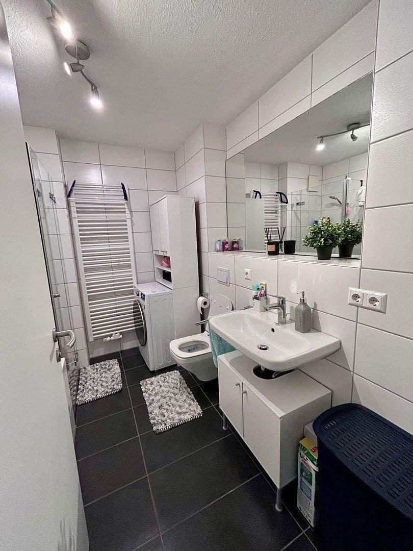 Pronájem bytu 2+1 54 m², Kleinreuther Weg 54, Nürnberg, Bavorsko Pronájem bytu 2+1 54 m², Kleinreuther Weg 54, Nürnberg, Bavorsko