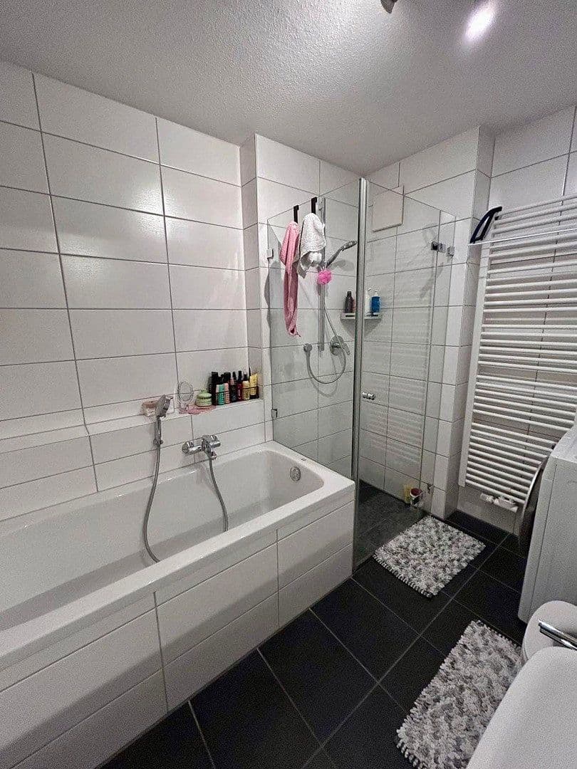 Pronájem bytu 2+1 54 m², Kleinreuther Weg 54, Nürnberg, Bavorsko Pronájem bytu 2+1 54 m², Kleinreuther Weg 54, Nürnberg, Bavorsko