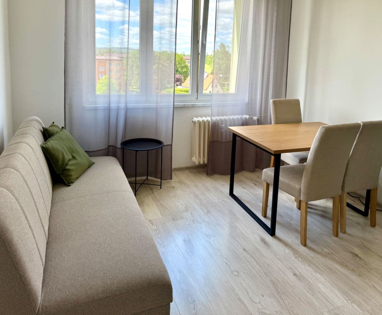 Pronájem bytu 2+kk 39 m², Dvořákova, Karlovy Vary, Karlovarský kraj Pronájem bytu 2+kk 39 m², Dvořákova, Karlovy Vary, Karlovarský kraj