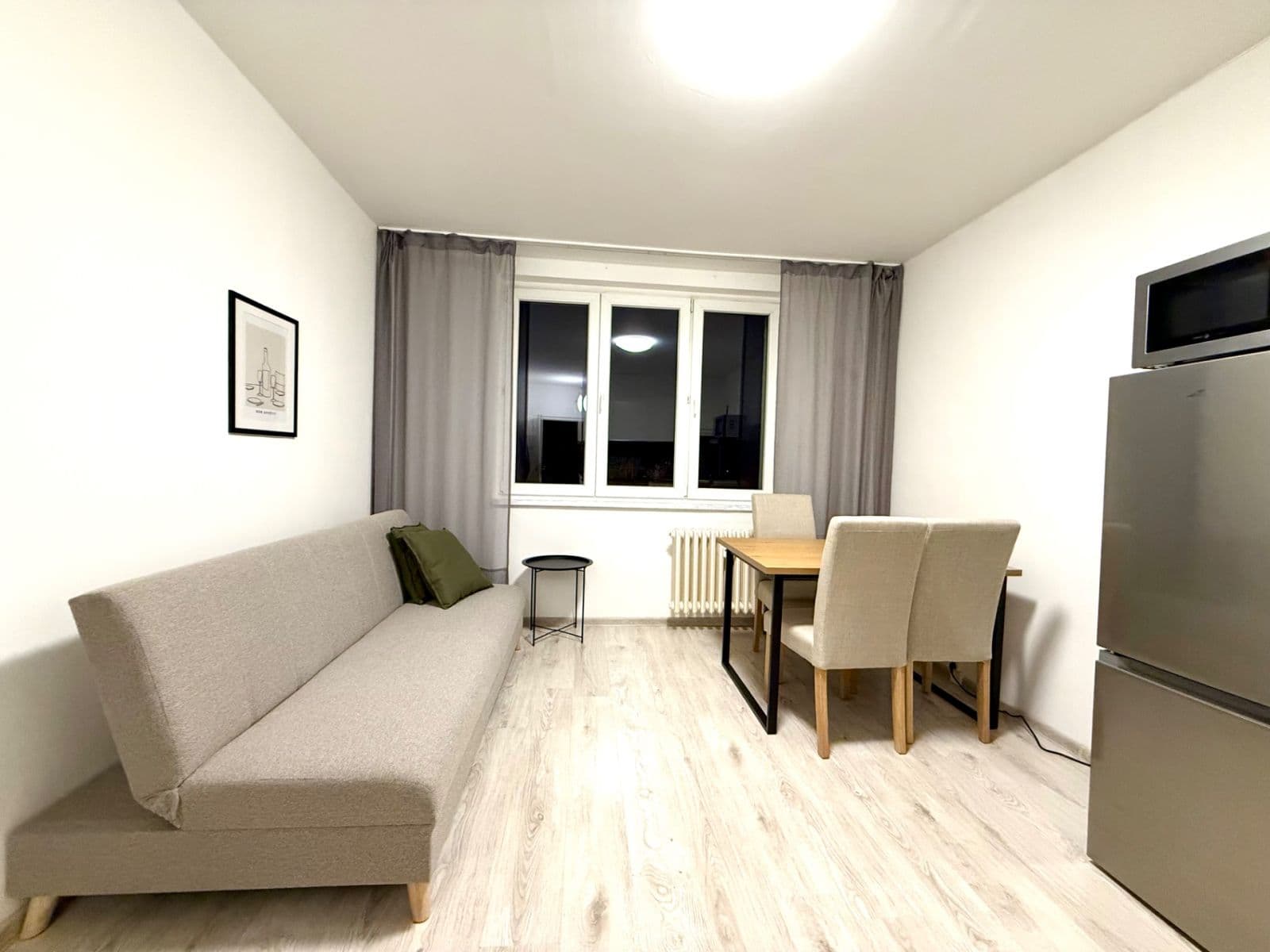 Pronájem bytu 2+kk 39 m², Dvořákova, Karlovy Vary, Karlovarský kraj Pronájem bytu 2+kk 39 m², Dvořákova, Karlovy Vary, Karlovarský kraj