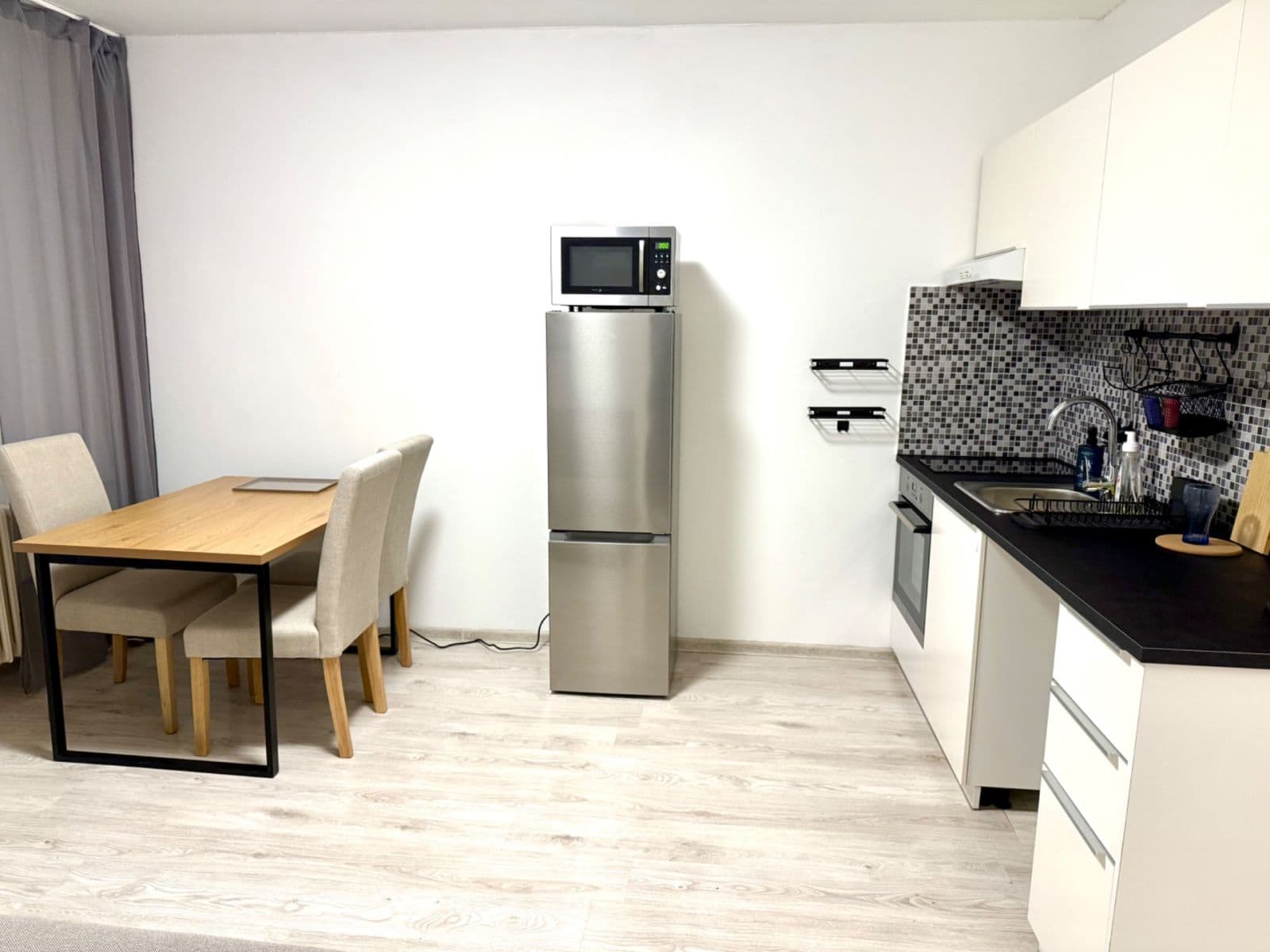 Pronájem bytu 2+kk 39 m², Dvořákova, Karlovy Vary, Karlovarský kraj Pronájem bytu 2+kk 39 m², Dvořákova, Karlovy Vary, Karlovarský kraj