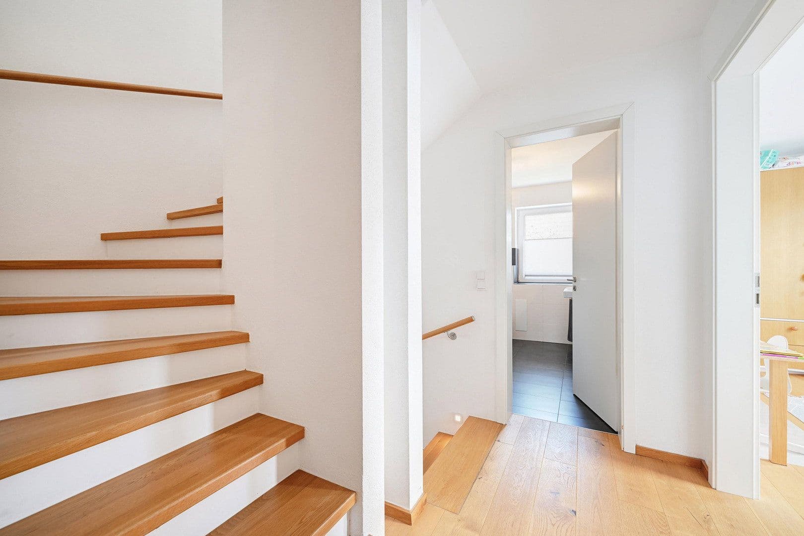 Prodej domu 144 m², pozemek 210 m², Maisach, Bavorsko Prodej domu 144 m², pozemek 210 m², Maisach, Bavorsko