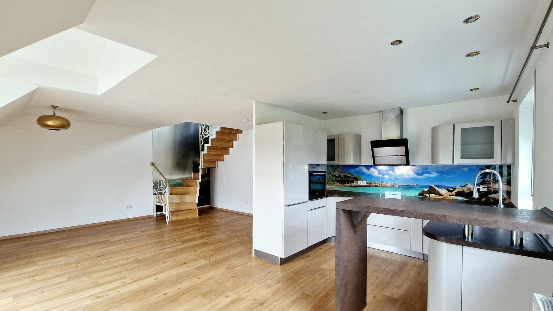 Prodej bytu 4+1 123 m², Hirschaid, Bavorsko Prodej bytu 4+1 123 m², Hirschaid, Bavorsko