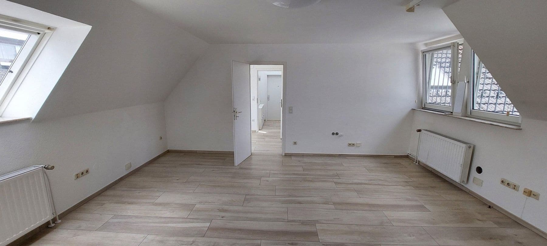 Pronájem bytu 1+1 36 m², Ratingen, Severní Porýní-Vestfálsko Pronájem bytu 1+1 36 m², Ratingen, Severní Porýní-Vestfálsko
