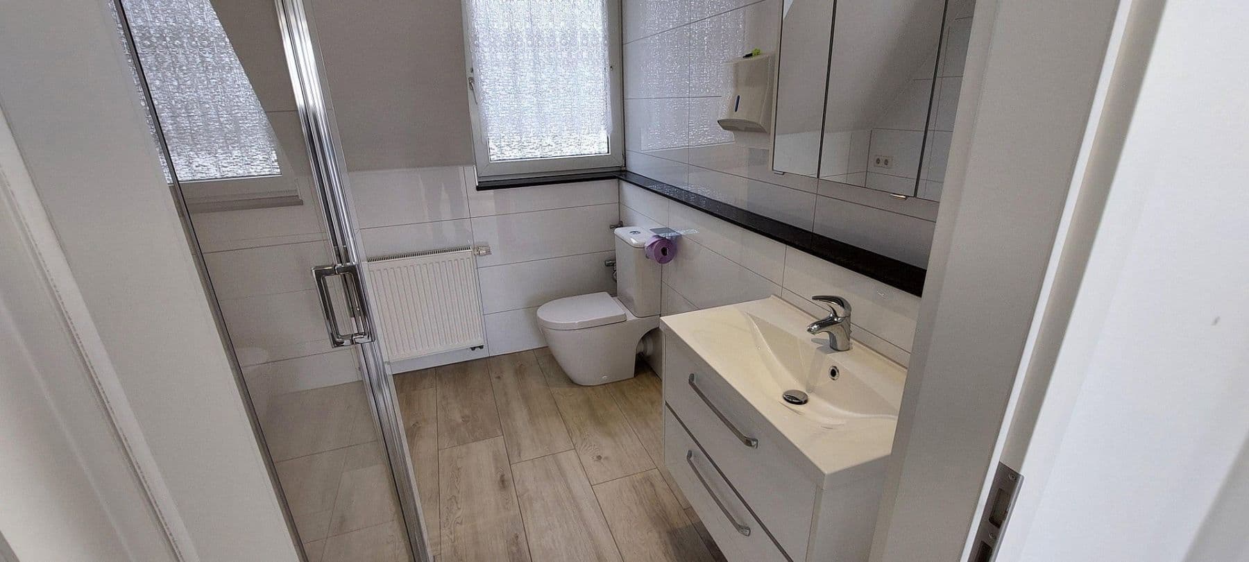 Pronájem bytu 1+1 36 m², Ratingen, Severní Porýní-Vestfálsko Pronájem bytu 1+1 36 m², Ratingen, Severní Porýní-Vestfálsko
