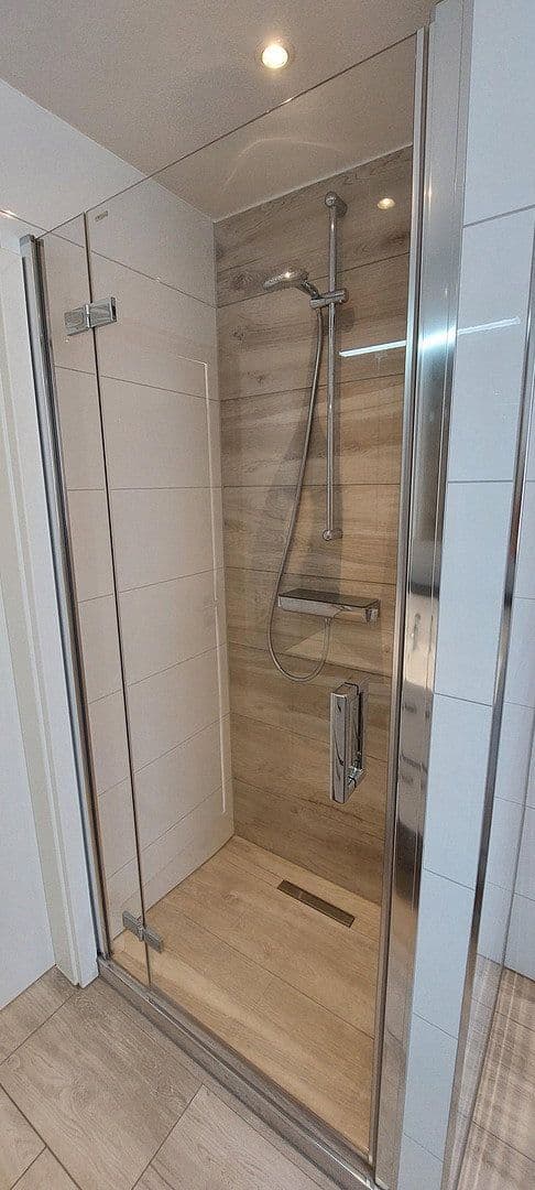 Pronájem bytu 1+1 36 m², Ratingen, Severní Porýní-Vestfálsko Pronájem bytu 1+1 36 m², Ratingen, Severní Porýní-Vestfálsko