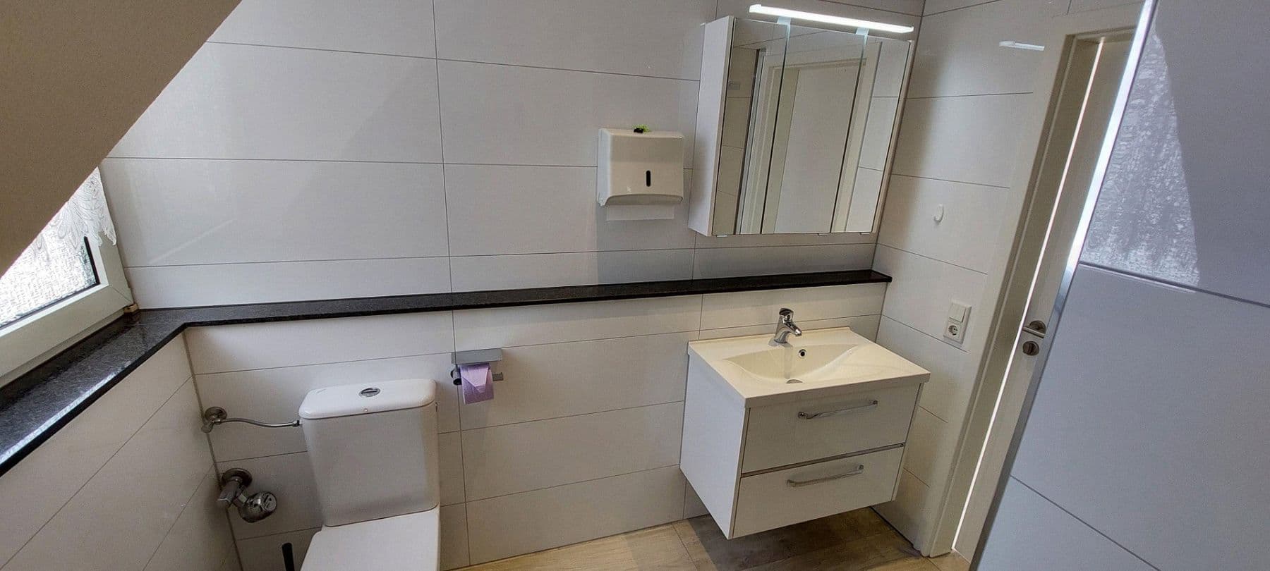 Pronájem bytu 1+1 36 m², Ratingen, Severní Porýní-Vestfálsko Pronájem bytu 1+1 36 m², Ratingen, Severní Porýní-Vestfálsko