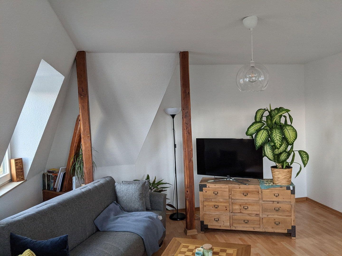 Pronájem bytu 2+1 49 m², Thomasiusstr. 35, Halle (Saale), Sasko-Anhaltsko Pronájem bytu 2+1 49 m², Thomasiusstr. 35, Halle (Saale), Sasko-Anhaltsko