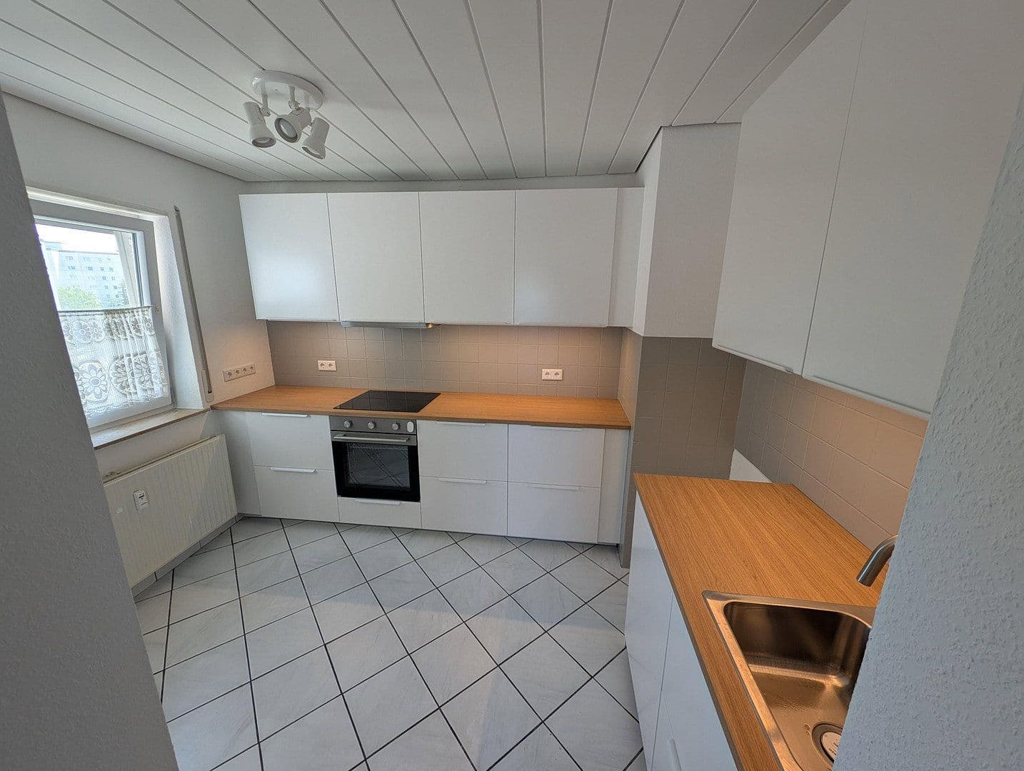 Pronájem bytu 3+1 88 m², Rodgau, Hessen Pronájem bytu 3+1 88 m², Rodgau, Hessen