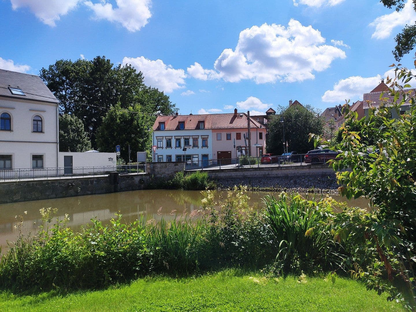 Prodej domu 343 m², pozemek 485 m², Wasserstraße 20, Radeberg, Sasko Prodej domu 343 m², pozemek 485 m², Wasserstraße 20, Radeberg, Sasko