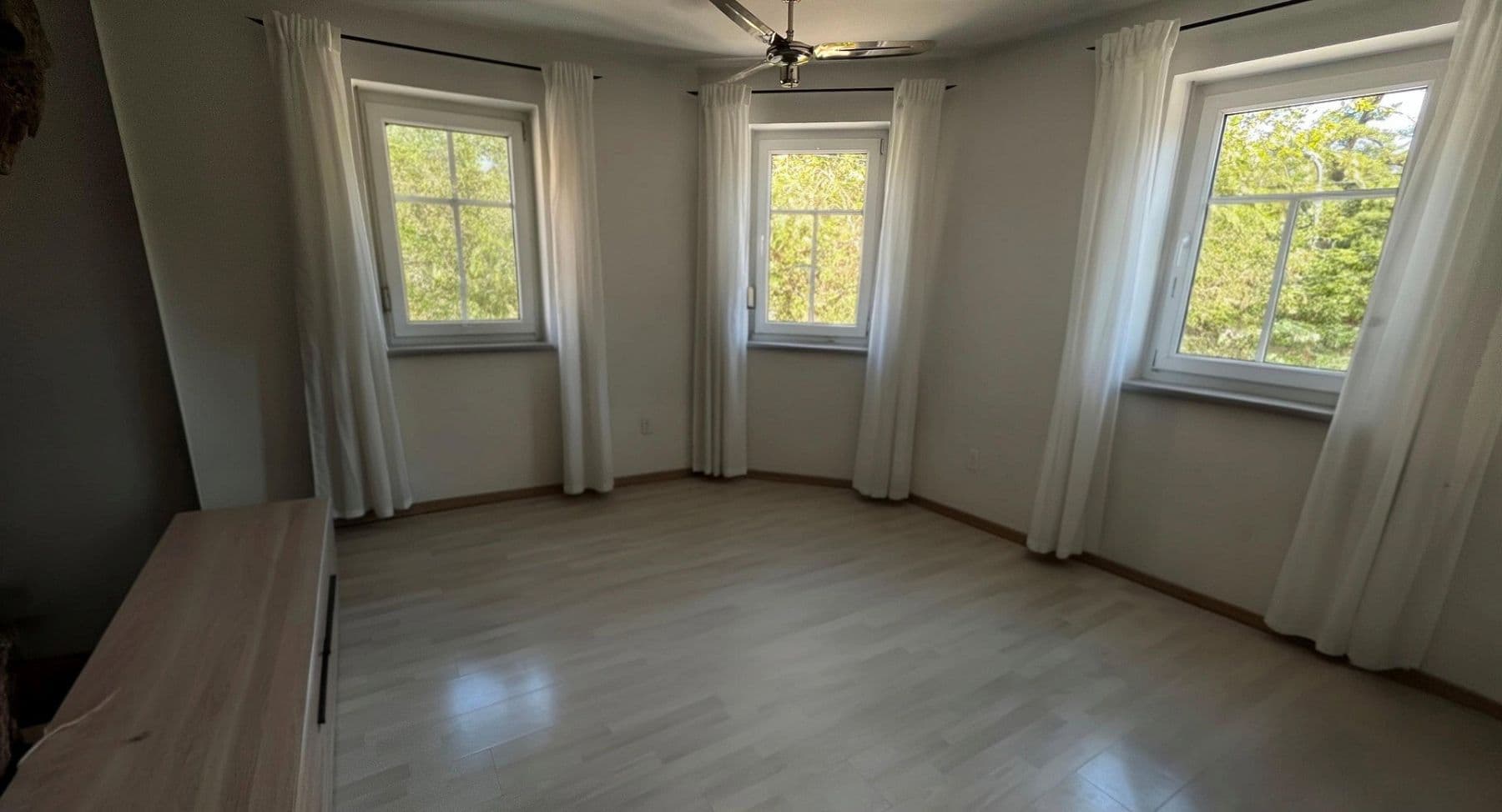 Prodej domu 342 m², pozemek 485 m², Wasserstraße 20, Radeberg, Sasko Prodej domu 342 m², pozemek 485 m², Wasserstraße 20, Radeberg, Sasko