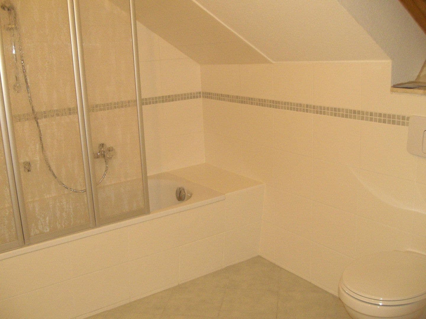 Prodej domu 343 m², pozemek 485 m², Wasserstraße 20, Radeberg, Sasko Prodej domu 343 m², pozemek 485 m², Wasserstraße 20, Radeberg, Sasko