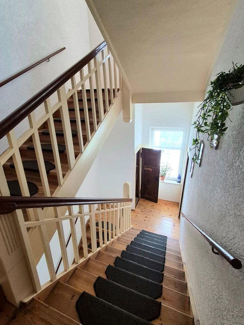 Pronájem bytu 3+1 75 m², Lomlerstraße 14, Zwenkau, Sasko Pronájem bytu 3+1 75 m², Lomlerstraße 14, Zwenkau, Sasko