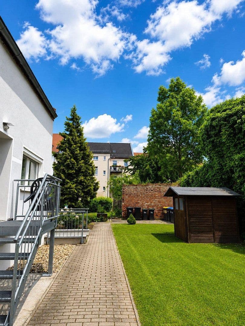 Pronájem bytu 3+1 75 m², Lomlerstraße 14, Zwenkau, Sasko Pronájem bytu 3+1 75 m², Lomlerstraße 14, Zwenkau, Sasko