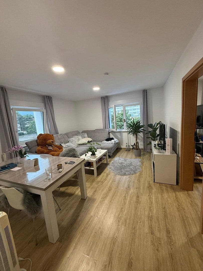 Pronájem bytu 3+1 68 m², Elisabethenstr. 4, Ulm, Bádensko-Württembersko Pronájem bytu 3+1 68 m², Elisabethenstr. 4, Ulm, Bádensko-Württembersko
