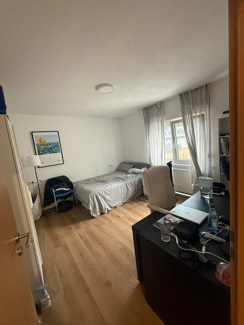 Pronájem bytu 3+1 77 m², Elisabethenstr. 4, Ulm, Bádensko-Württembersko Pronájem bytu 3+1 77 m², Elisabethenstr. 4, Ulm, Bádensko-Württembersko