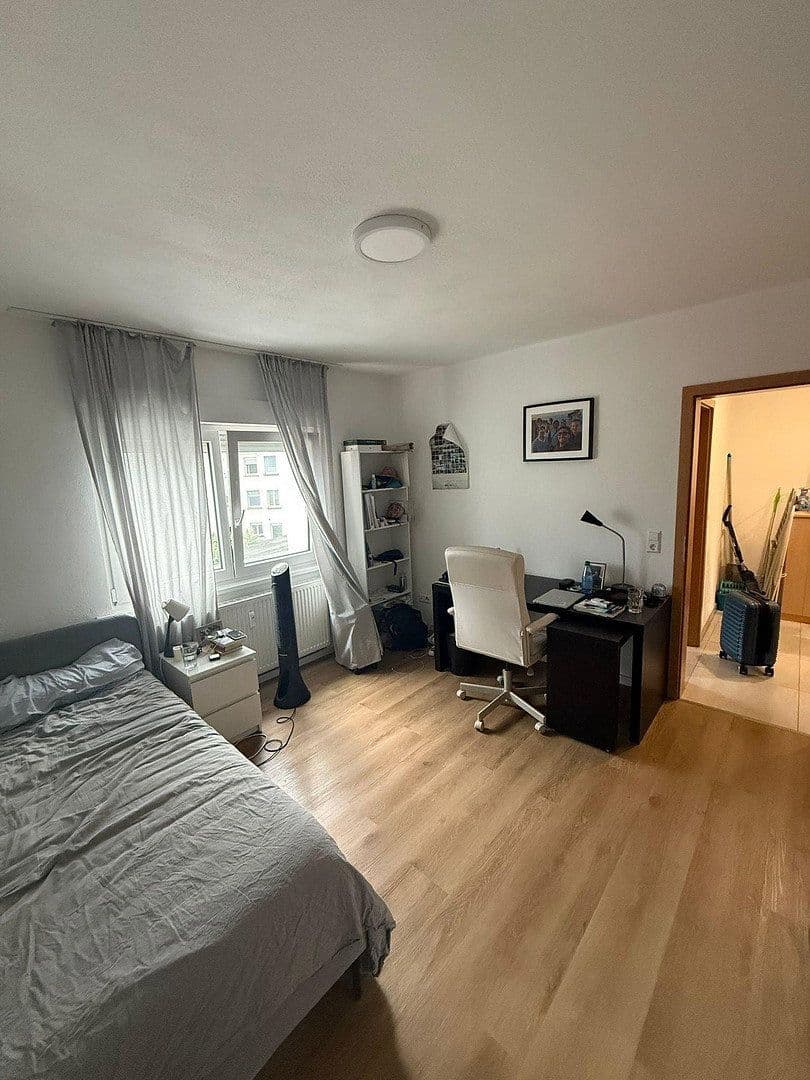 Pronájem bytu 3+1 77 m², Elisabethenstr. 4, Ulm, Bádensko-Württembersko Pronájem bytu 3+1 77 m², Elisabethenstr. 4, Ulm, Bádensko-Württembersko