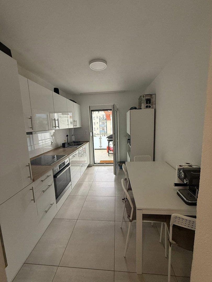 Pronájem bytu 3+1 77 m², Elisabethenstr. 4, Ulm, Bádensko-Württembersko Pronájem bytu 3+1 77 m², Elisabethenstr. 4, Ulm, Bádensko-Württembersko