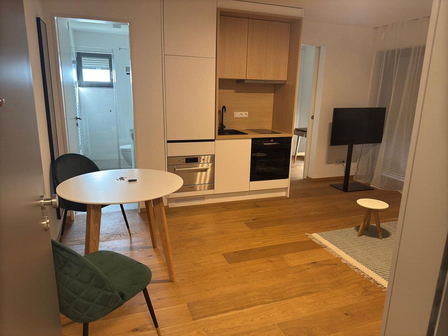 Pronájem bytu 2+1 34 m², Kiefernstrasse 25, München, Bavorsko Pronájem bytu 2+1 34 m², Kiefernstrasse 25, München, Bavorsko