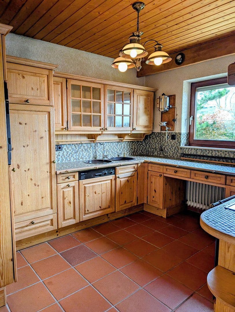 Pronájem domu 250 m², pozemek 1.275 m², Geißbühl 8, Bad Überkingen, Bádensko-Württembersko Pronájem domu 250 m², pozemek 1.275 m², Geißbühl 8, Bad Überkingen, Bádensko-Württembersko