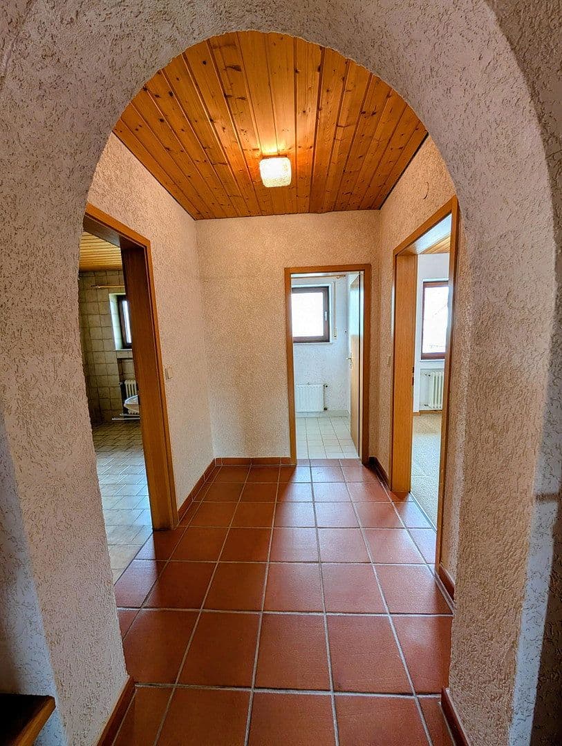 Pronájem domu 250 m², pozemek 1.275 m², Geißbühl 8, Bad Überkingen, Bádensko-Württembersko Pronájem domu 250 m², pozemek 1.275 m², Geißbühl 8, Bad Überkingen, Bádensko-Württembersko