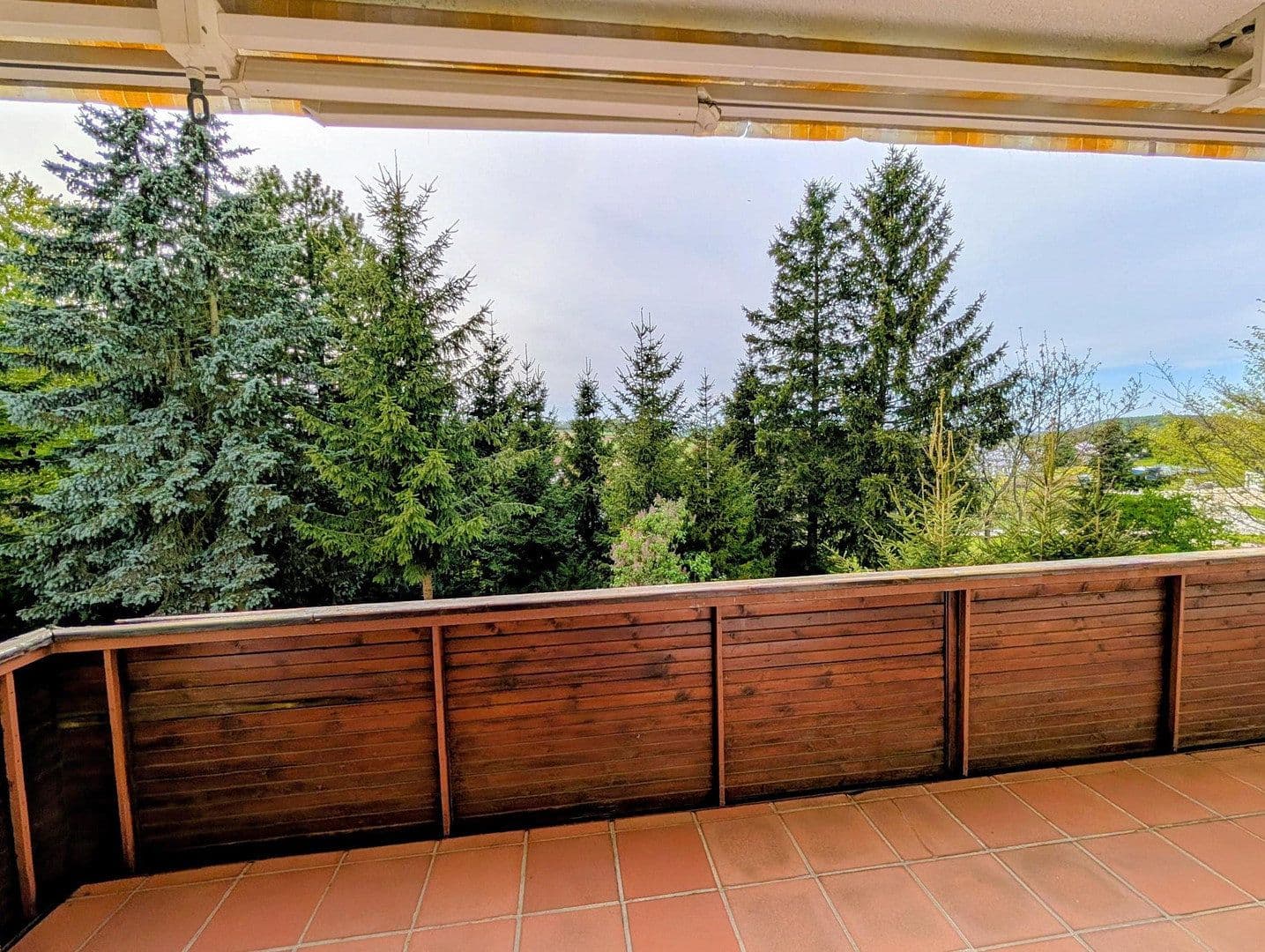 Pronájem domu 250 m², pozemek 1.275 m², Geißbühl 8, Bad Überkingen, Bádensko-Württembersko Pronájem domu 250 m², pozemek 1.275 m², Geißbühl 8, Bad Überkingen, Bádensko-Württembersko