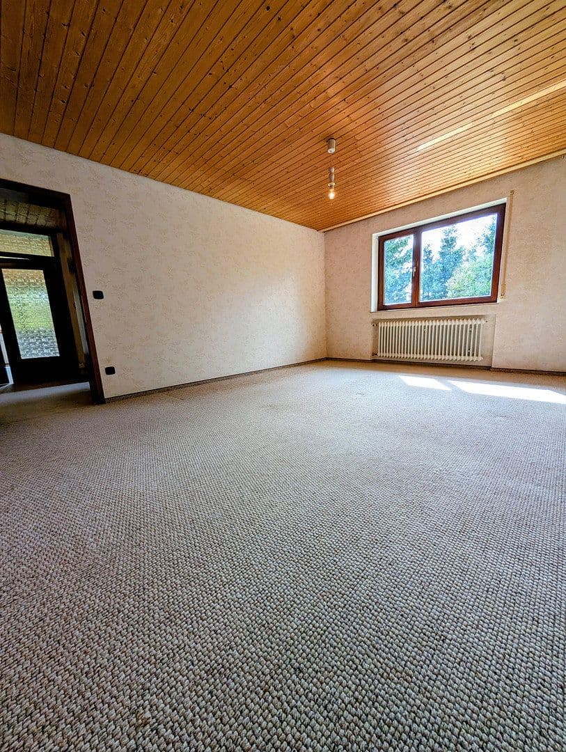 Pronájem domu 250 m², pozemek 1.275 m², Geißbühl 8, Bad Überkingen, Bádensko-Württembersko Pronájem domu 250 m², pozemek 1.275 m², Geißbühl 8, Bad Überkingen, Bádensko-Württembersko