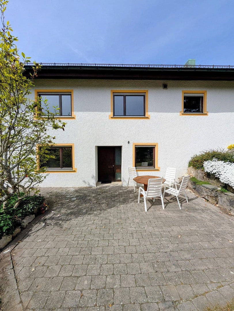 Pronájem domu 250 m², pozemek 1.275 m², Geißbühl 8, Bad Überkingen, Bádensko-Württembersko Pronájem domu 250 m², pozemek 1.275 m², Geißbühl 8, Bad Überkingen, Bádensko-Württembersko