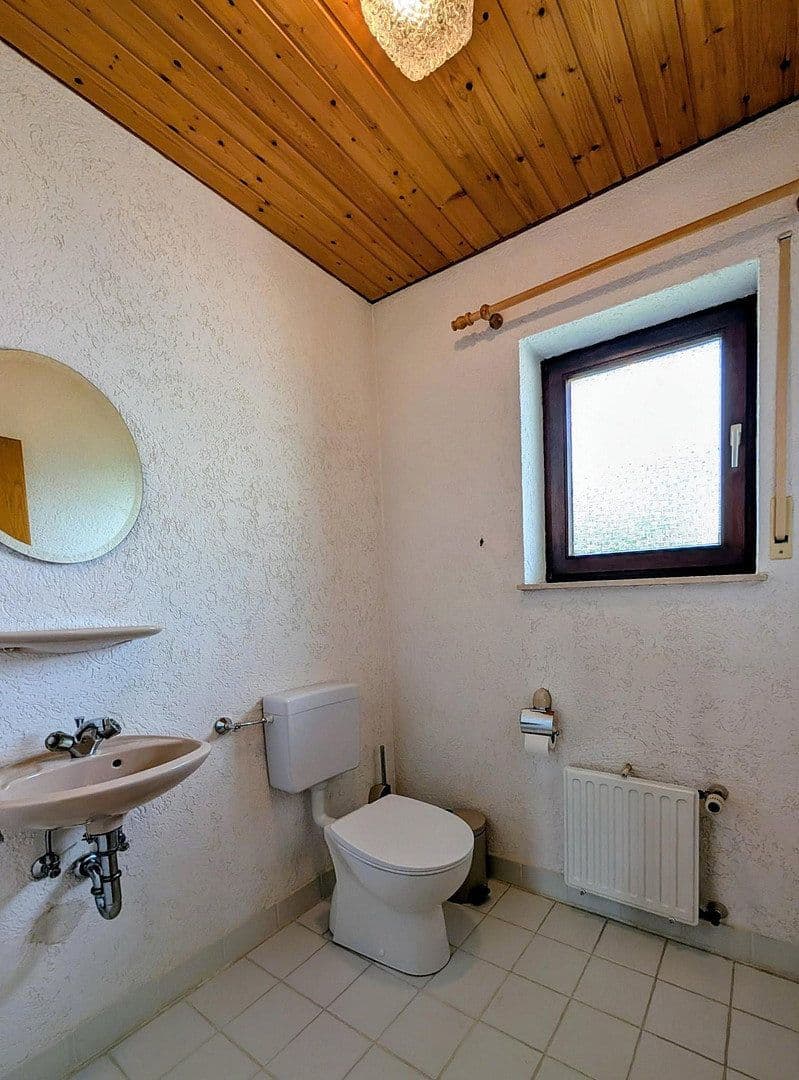 Pronájem domu 250 m², pozemek 1.275 m², Geißbühl 8, Bad Überkingen, Bádensko-Württembersko Pronájem domu 250 m², pozemek 1.275 m², Geißbühl 8, Bad Überkingen, Bádensko-Württembersko
