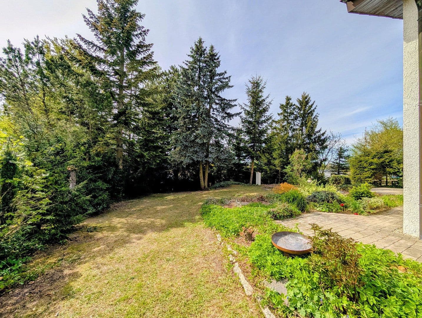 Pronájem domu 250 m², pozemek 1.275 m², Geißbühl 8, Bad Überkingen, Bádensko-Württembersko Pronájem domu 250 m², pozemek 1.275 m², Geißbühl 8, Bad Überkingen, Bádensko-Württembersko